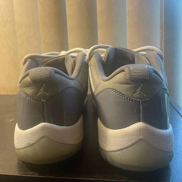 Jordan 11 cool grays